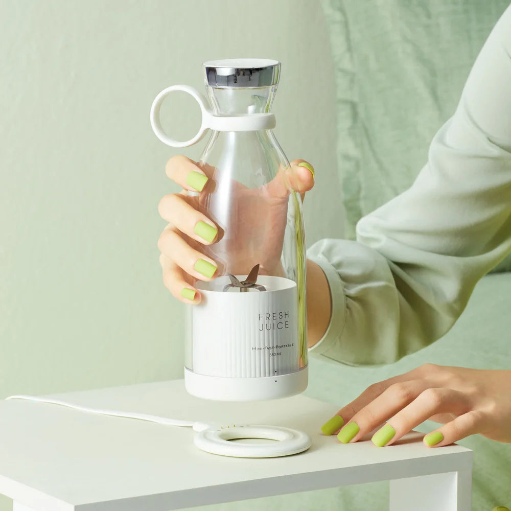 Genva Blender - No 1 Portable Blender with Wireless Charging